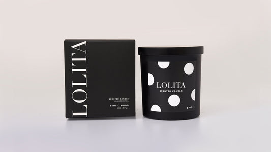 LOLITA SCENTED CANDLE - EXOTIC WOOD